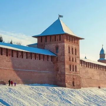 Пешеходная экскурсия «Зимние истории Новгородского Кремля» Пешеходная экскурсия «Зимние истории Новгородского Кремля»
